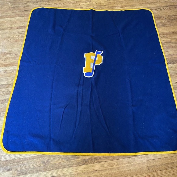 Blanket Gold P With Music Note High School Letterman Blanket Band Music Blue VTG - Picture 2 of 6